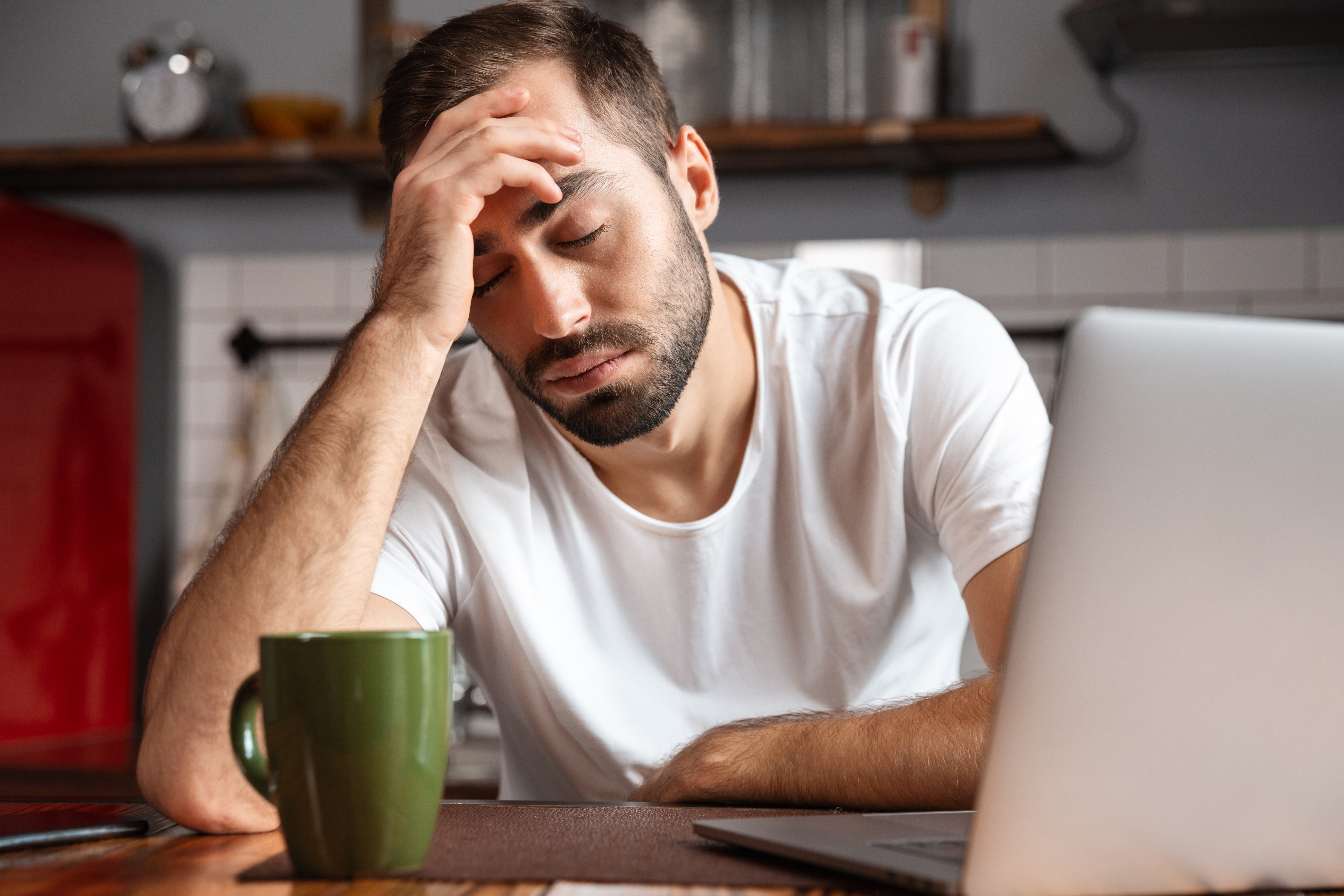 Brasil registra mais de 4,1 milhões de afastamentos de trabalhadores em 2025, maior nível em cinco anos